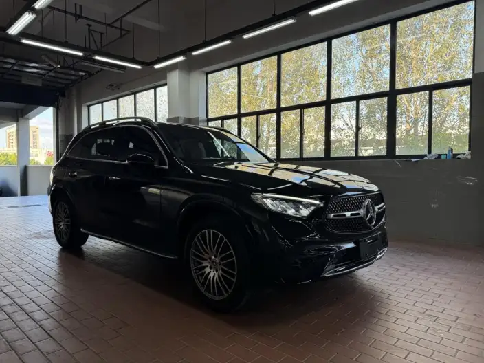 Mercedes-Benz GLC 2024 Model Facelift GLC 300 L 4MATIC Dynamic Model 5 seat – фото 3