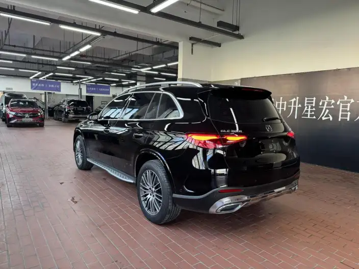 Mercedes-Benz GLC 2024 Model Facelift GLC 300 L 4MATIC Dynamic Model 5 seat – фото 4