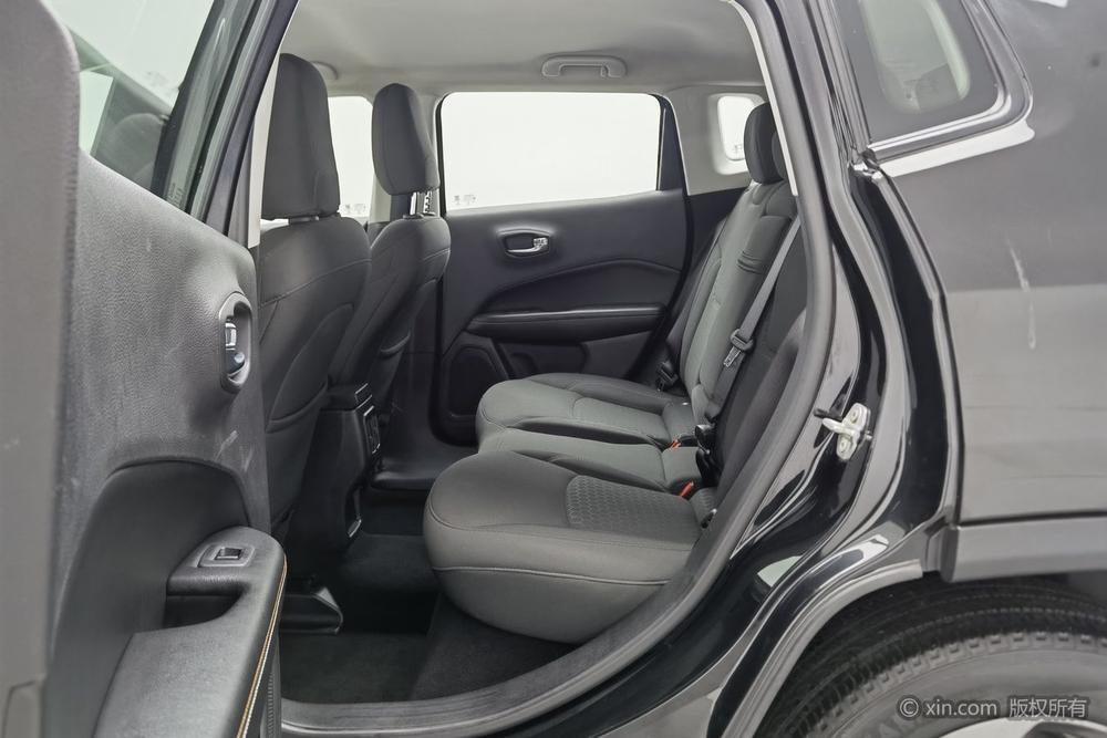 Jeep Compass 2017 200T Automatic Enjoy – фото 19