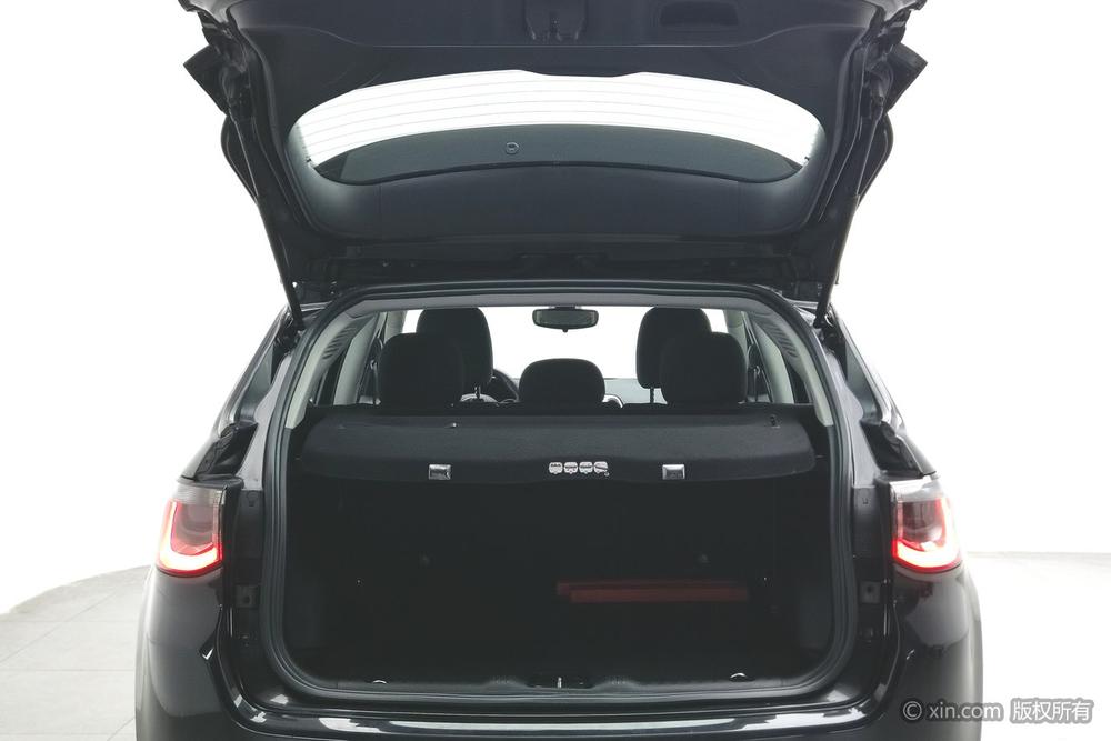 Jeep Compass 2017 200T Automatic Enjoy – фото 23