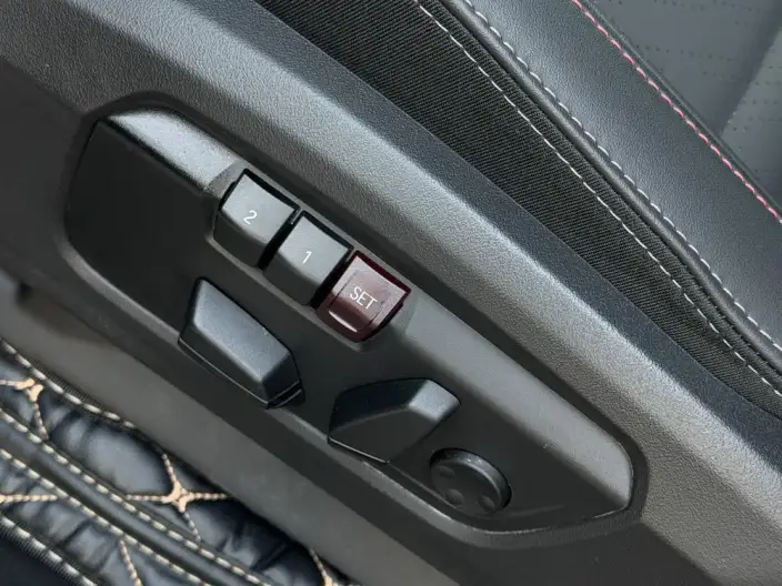 MINI JCW COUNTRYMAN 2024 Model 2.0T JOHN COOPER WORKS ALL4 – фото 10