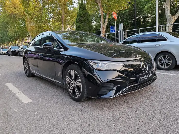 Mercedes-Benz EQE 2026 Model EQE 500 4MATIC Pioneer Edition – фото 3