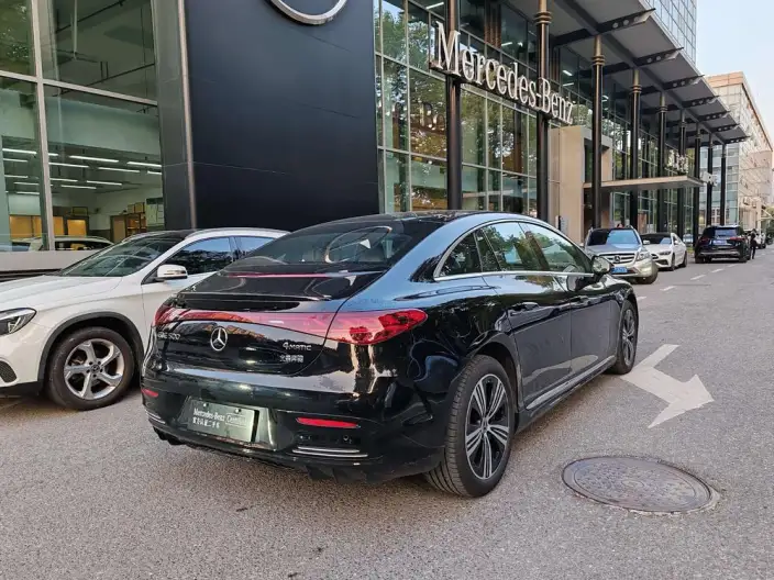 Mercedes-Benz EQE 2026 Model EQE 500 4MATIC Pioneer Edition – фото 7