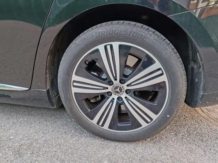 Mercedes-Benz EQE 2026 Model EQE 500 4MATIC Pioneer Edition – фото 8