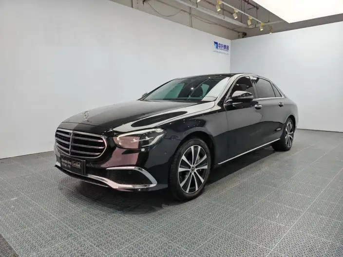 Mercedes-Benz E-Class PHEV 2022 Model Facelift E 350 e L sedan – фото 1
