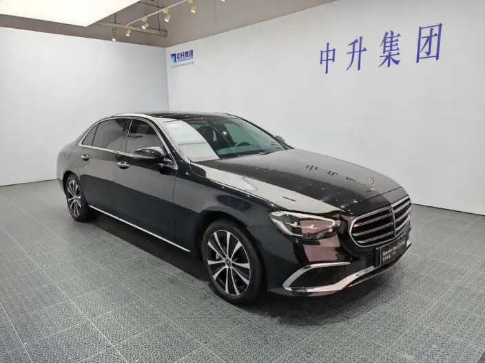 Mercedes-Benz E-Class PHEV 2022 Model Facelift E 350 e L sedan – фото 3