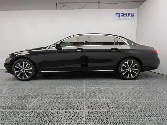 Mercedes-Benz E-Class PHEV 2022 Model Facelift E 350 e L sedan – фото 4