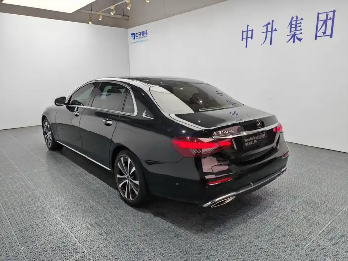 Mercedes-Benz E-Class PHEV 2022 Model Facelift E 350 e L sedan – фото 5