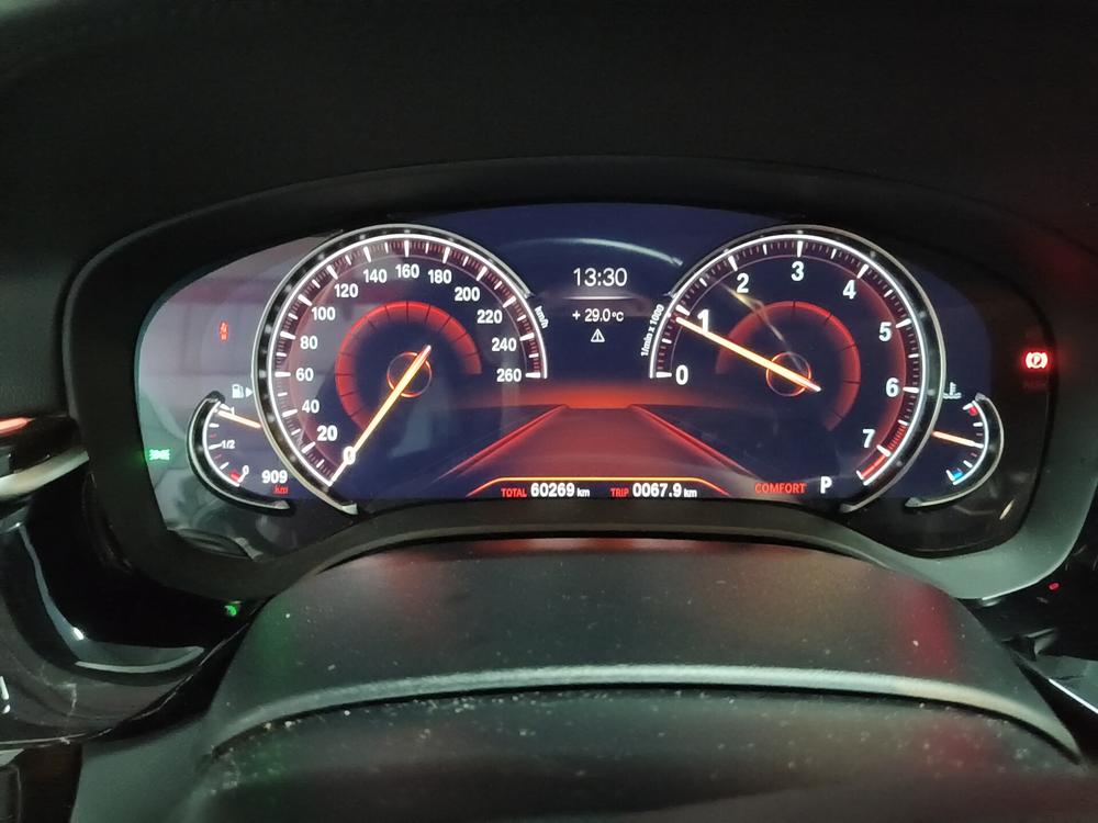 BMW 5 Series 2018 525Li Luxury Package – фото 6