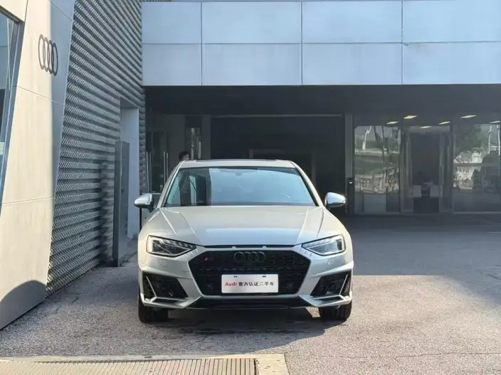 Audi A4 L 2023 Model 40 TFSI Fashion Dynamic Model – фото 2