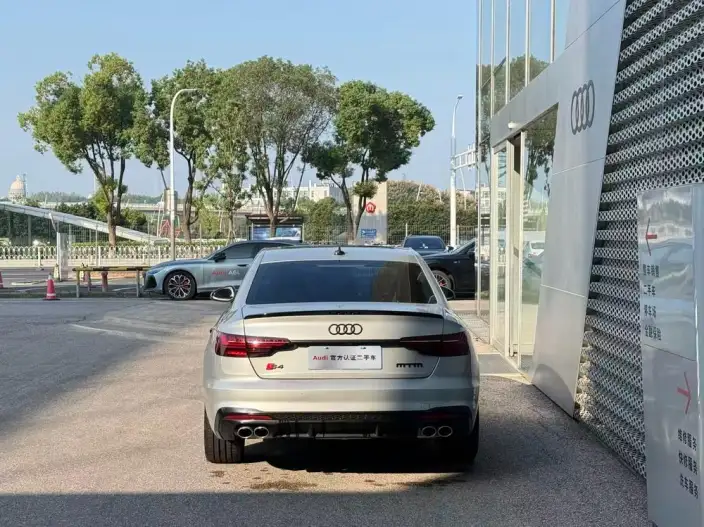 Audi A4 L 2023 Model 40 TFSI Fashion Dynamic Model – фото 5