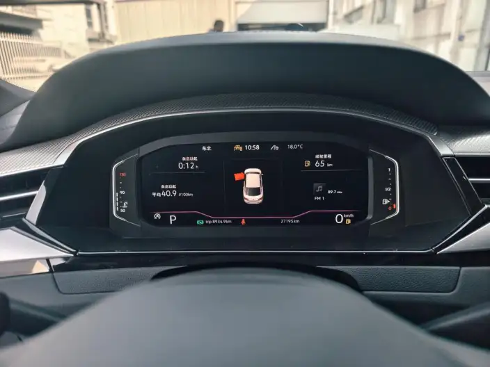 Volkswagen CC 2023 Model 380TSI Eye-catching version – фото 9
