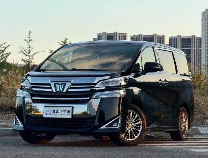 Vellfire 2021 Model Toyota Crown Hybrid 2.5L HV Premium Edition – фото 1