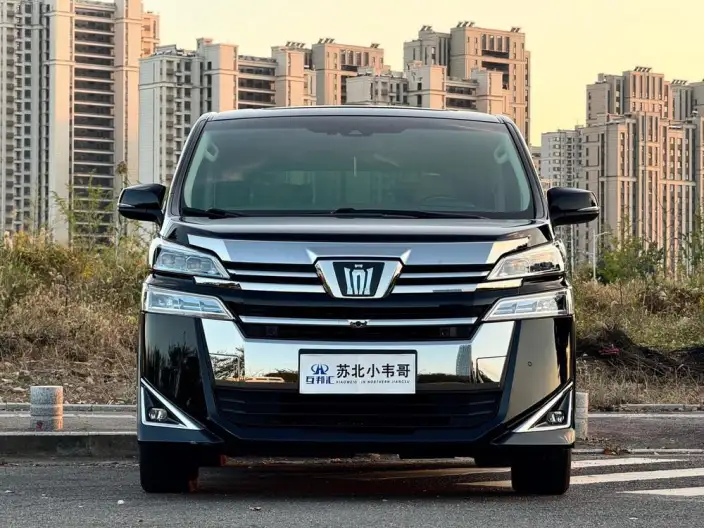 Vellfire 2021 Model Toyota Crown Hybrid 2.5L HV Premium Edition – фото 2
