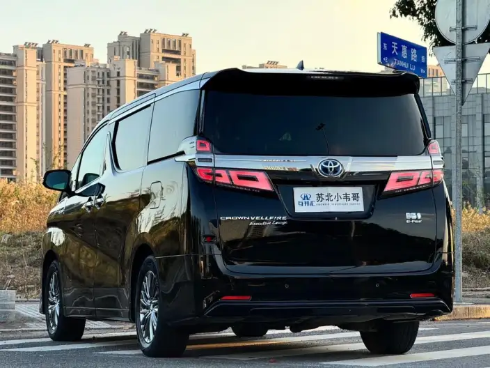 Vellfire 2021 Model Toyota Crown Hybrid 2.5L HV Premium Edition – фото 4