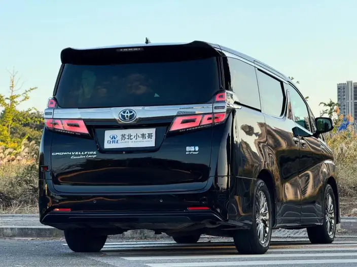 Vellfire 2021 Model Toyota Crown Hybrid 2.5L HV Premium Edition – фото 6