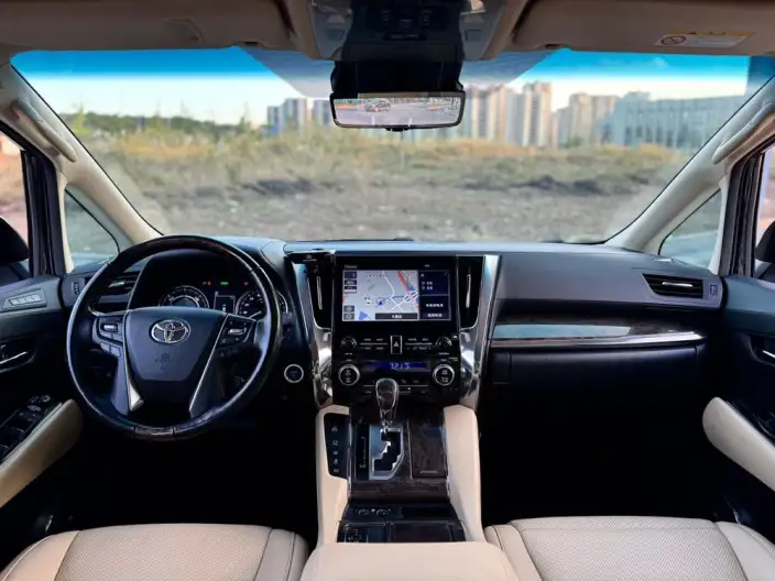 Vellfire 2021 Model Toyota Crown Hybrid 2.5L HV Premium Edition – фото 10