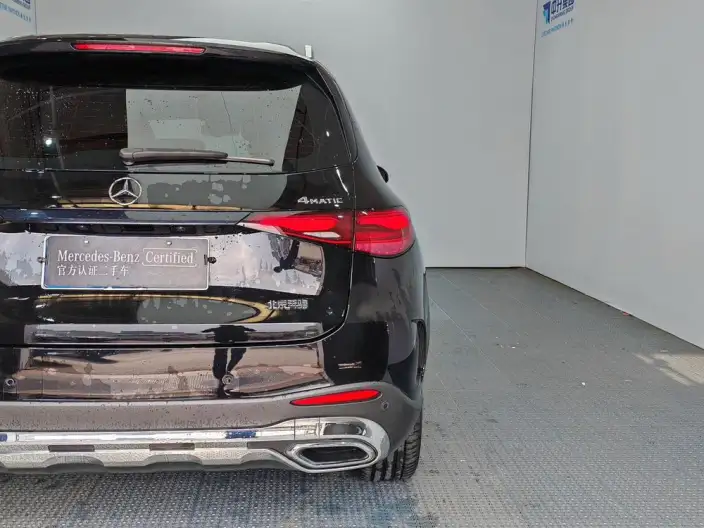 Mercedes-Benz GLC 2023 Model Facelift GLC 260 L 4MATIC Luxury Model 7 seat – фото 10