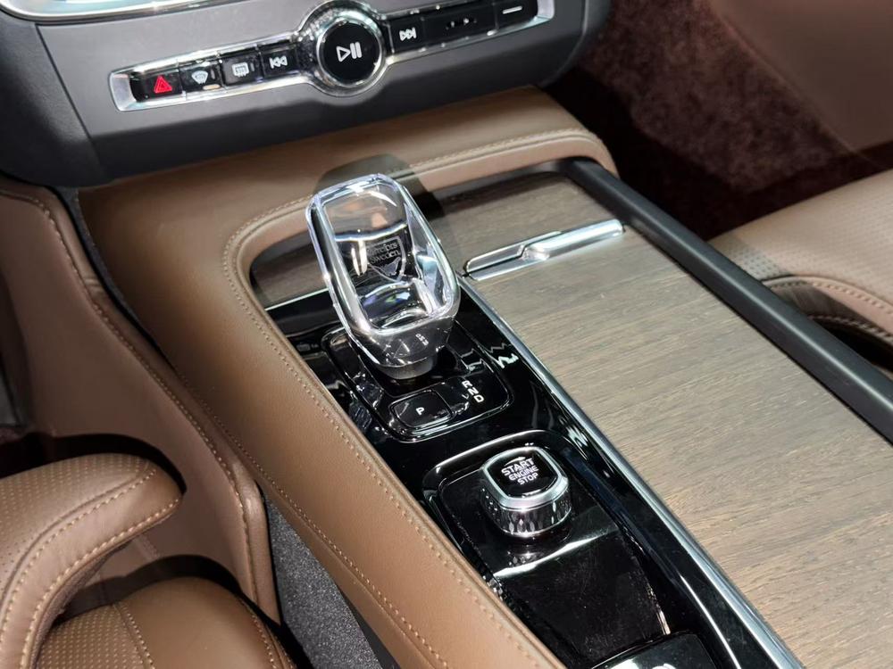 Volvo S90 2024 B5 Smart Enjoy Luxury – фото 13