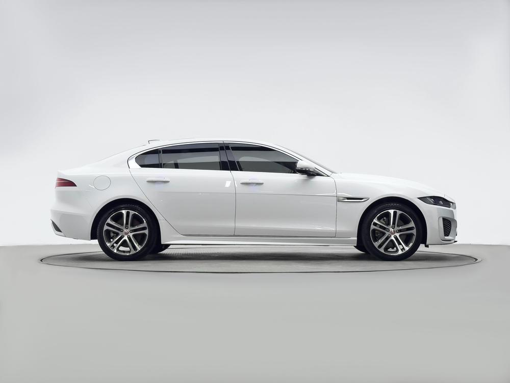 Jaguar XEL 2022 2.0T 250PS R-DYNAMIC S Advance Sport – фото 8
