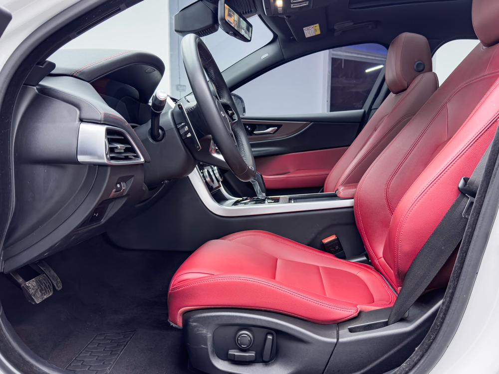 Jaguar XEL 2022 2.0T 250PS R-DYNAMIC S Advance Sport – фото 12