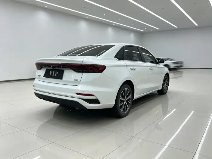 Geely Emgrand 2022 Model No. 4 Gen 1.5L CVT Luxury Model – фото 6