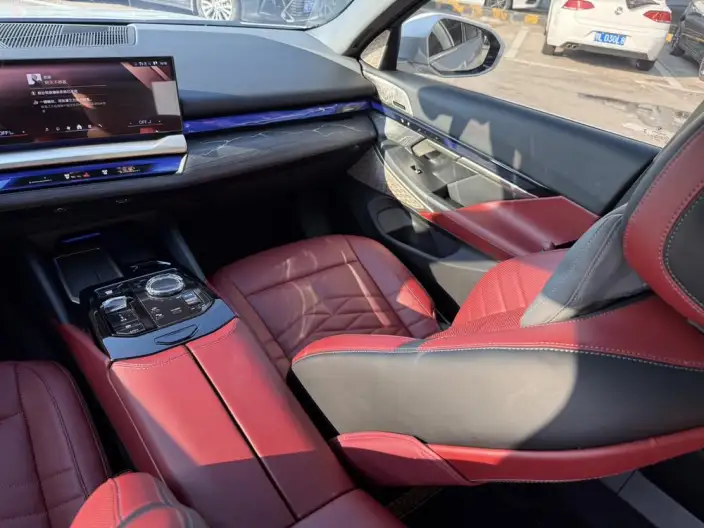 BMW 5 Series 2025 Model Facelift 530Li Exclusive Model M Sports Set – фото 6