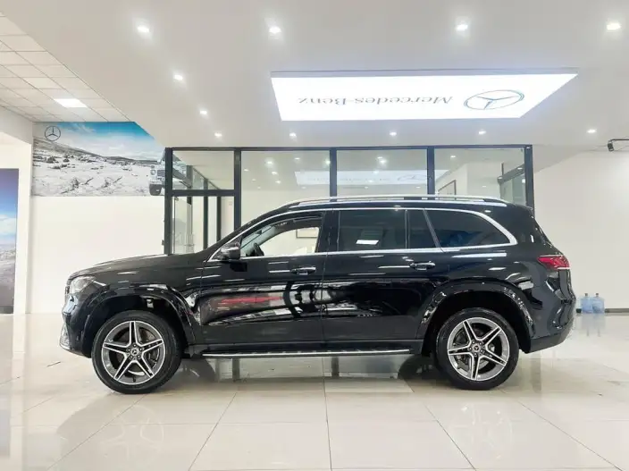 Mercedes-Benz GLS 2023 Model GLS 450 4MATIC Fashion Model – фото 4