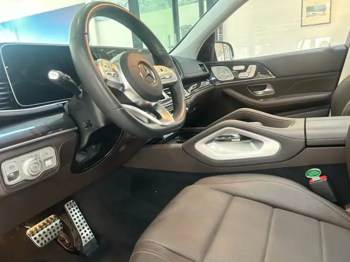 Mercedes-Benz GLS 2023 Model GLS 450 4MATIC Fashion Model – фото 9
