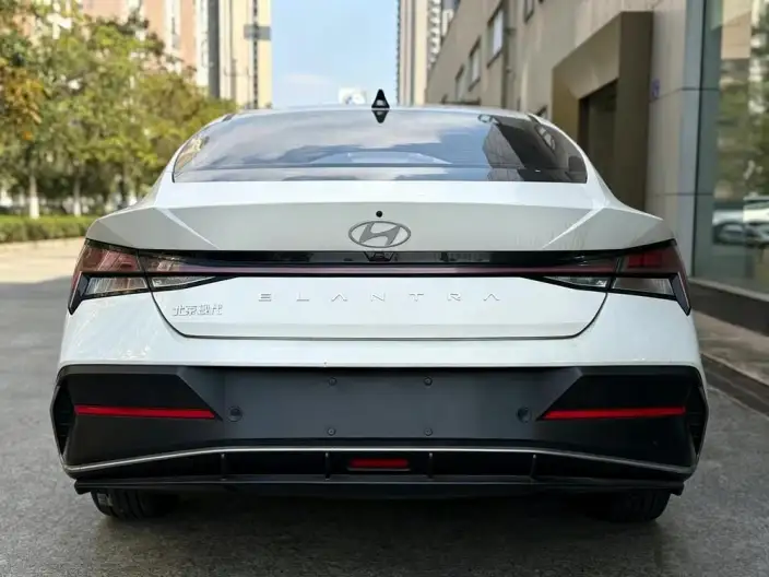 Hyundai Ioniq 2023 Model 1.5L CVT LUX Premium Edition – фото 4