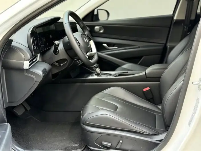 Hyundai Ioniq 2023 Model 1.5L CVT LUX Premium Edition – фото 8