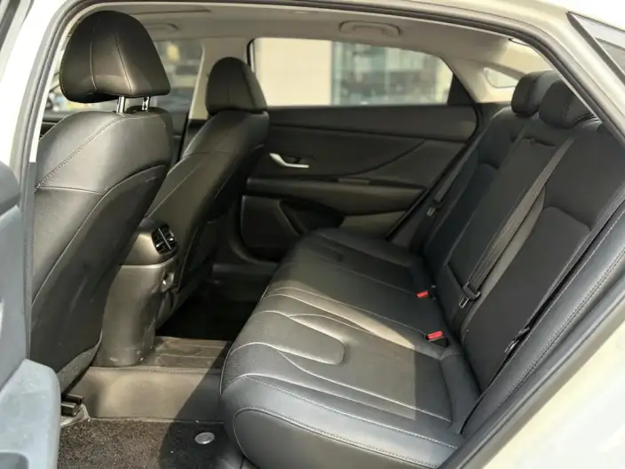 Hyundai Ioniq 2023 Model 1.5L CVT LUX Premium Edition – фото 9