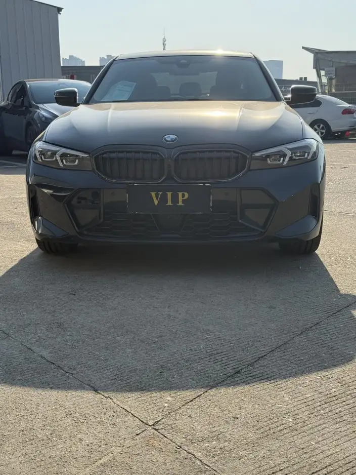 BMW 3 Series 2026 Model 330Li M Sports Night Set – фото 2
