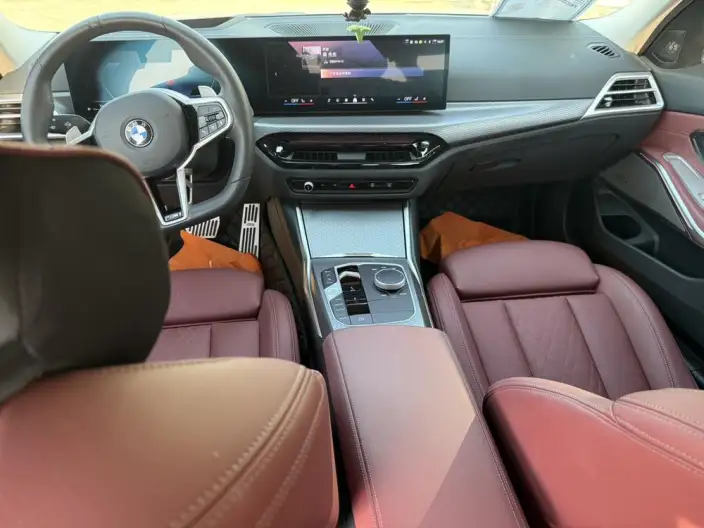 BMW 3 Series 2026 Model 330Li M Sports Night Set – фото 8