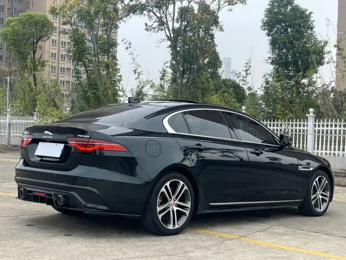 Jaguar XE L 2022 Model 2.0T 250PS R-DYNAMIC S Enterprising Sports Edition – фото 6