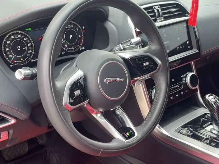 Jaguar XE L 2022 Model 2.0T 250PS R-DYNAMIC S Enterprising Sports Edition – фото 7