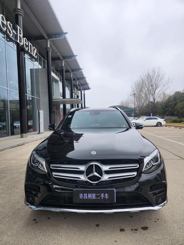 Mercedes-Benz GLC Модель 2018 года комплектация GLC 260 4MATIC Luxury – фото 2
