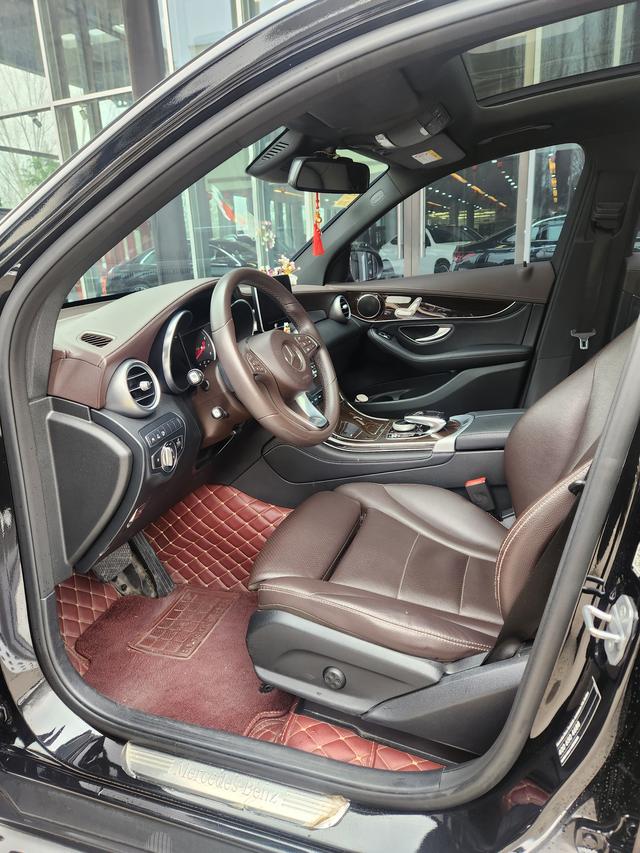 Mercedes-Benz GLC Модель 2018 года комплектация GLC 260 4MATIC Luxury – фото 7