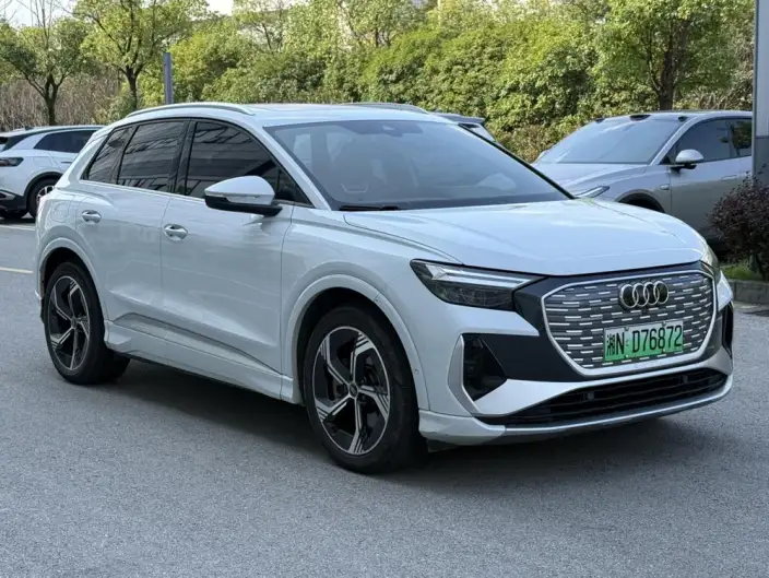Audi Q4 e-tron 2023 Model 40 e-tron Genesis Edition – фото 3
