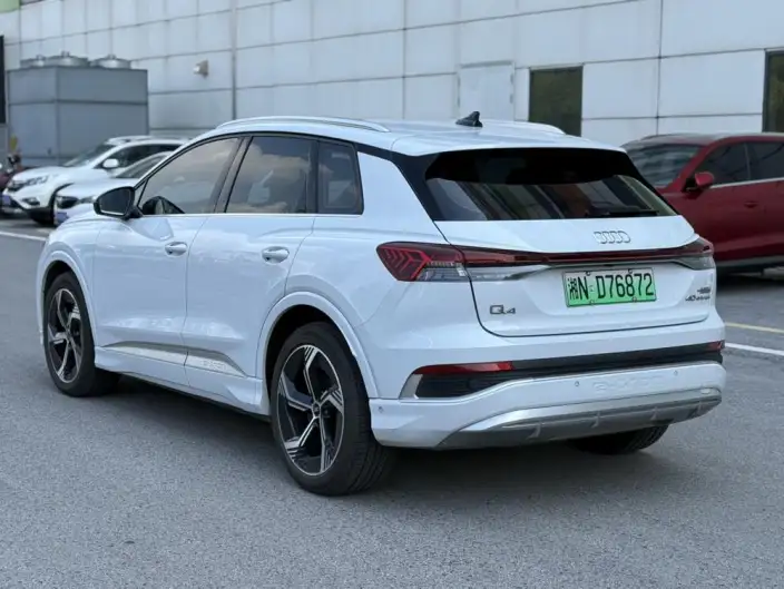 Audi Q4 e-tron 2023 Model 40 e-tron Genesis Edition – фото 4