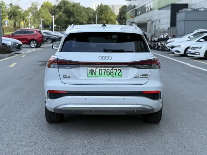 Audi Q4 e-tron 2023 Model 40 e-tron Genesis Edition – фото 5