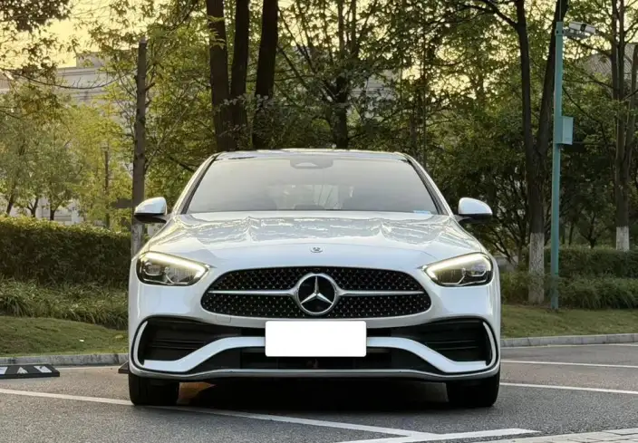 Mercedes-Benz C-Class 2024 Model C 260 L Sports Edition – фото 2