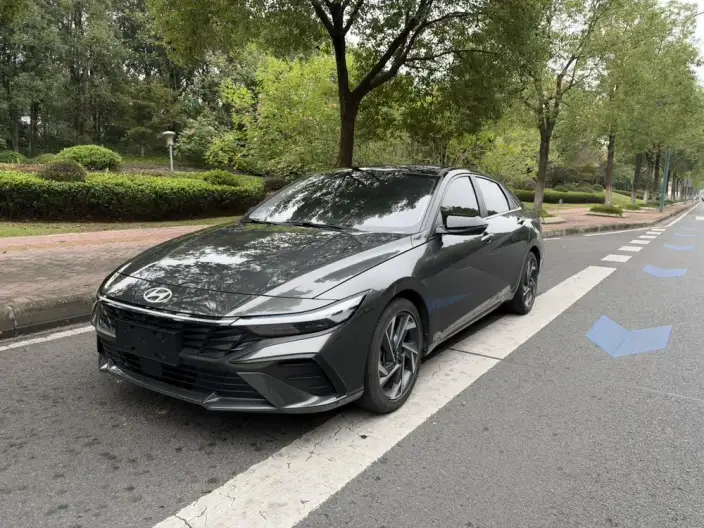 Hyundai Ioniq 2023 Model 1.5L CVT TOP Ultimate Edition