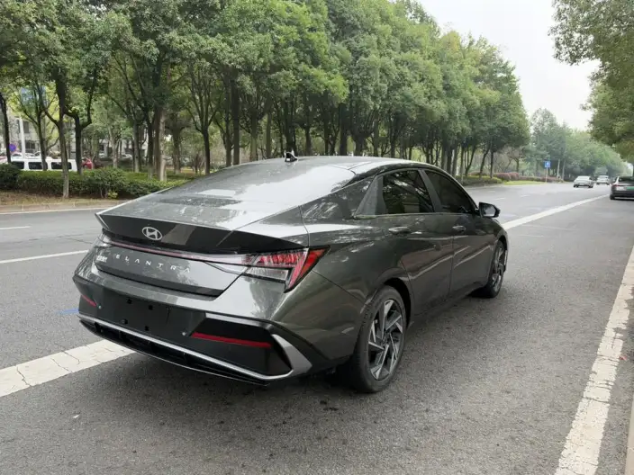 Hyundai Ioniq 2023 Model 1.5L CVT TOP Ultimate Edition – фото 5
