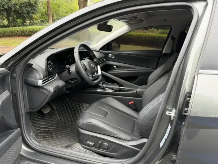 Hyundai Ioniq 2023 Model 1.5L CVT TOP Ultimate Edition – фото 9