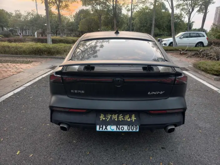 Changan UNI-V 2023 Model 1.5T Noble Model – фото 5