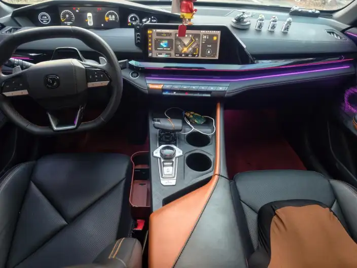 Changan UNI-V 2023 Model 1.5T Noble Model – фото 7
