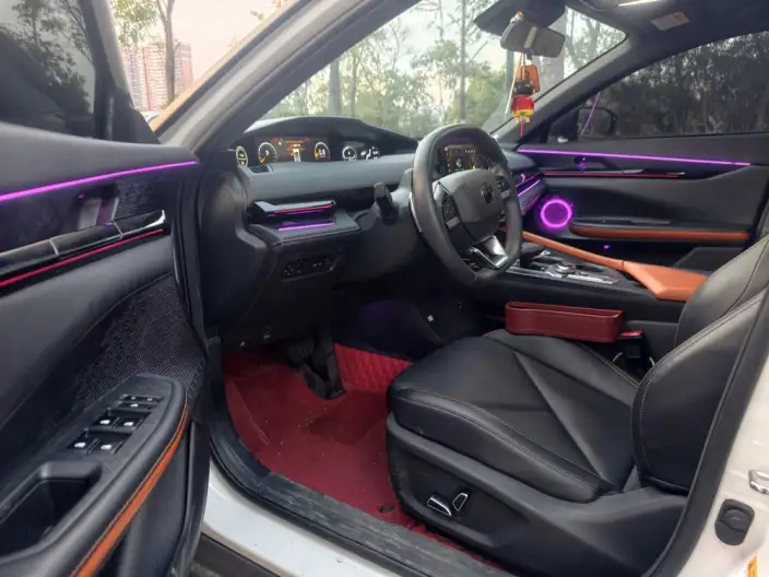 Changan UNI-V 2023 Model 1.5T Noble Model – фото 9
