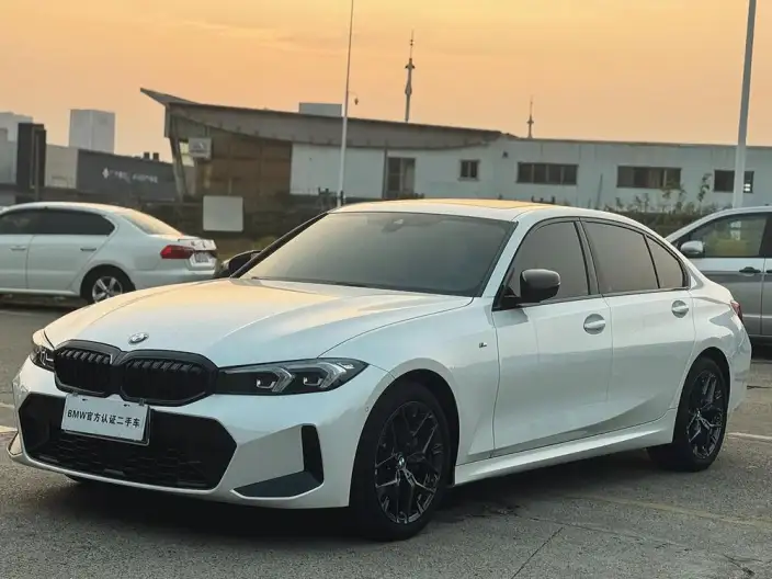 BMW 3 Series 2025 Model 330Li M Sports Night Set – фото 1