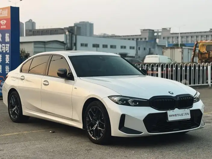 BMW 3 Series 2025 Model 330Li M Sports Night Set – фото 3